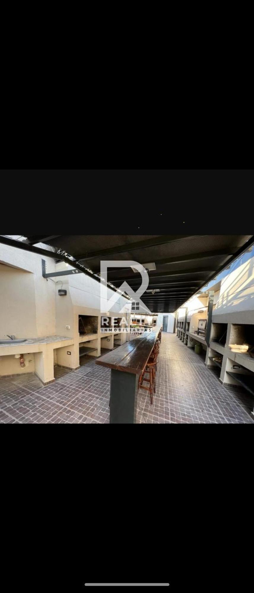 Realty Vacacional 4 *